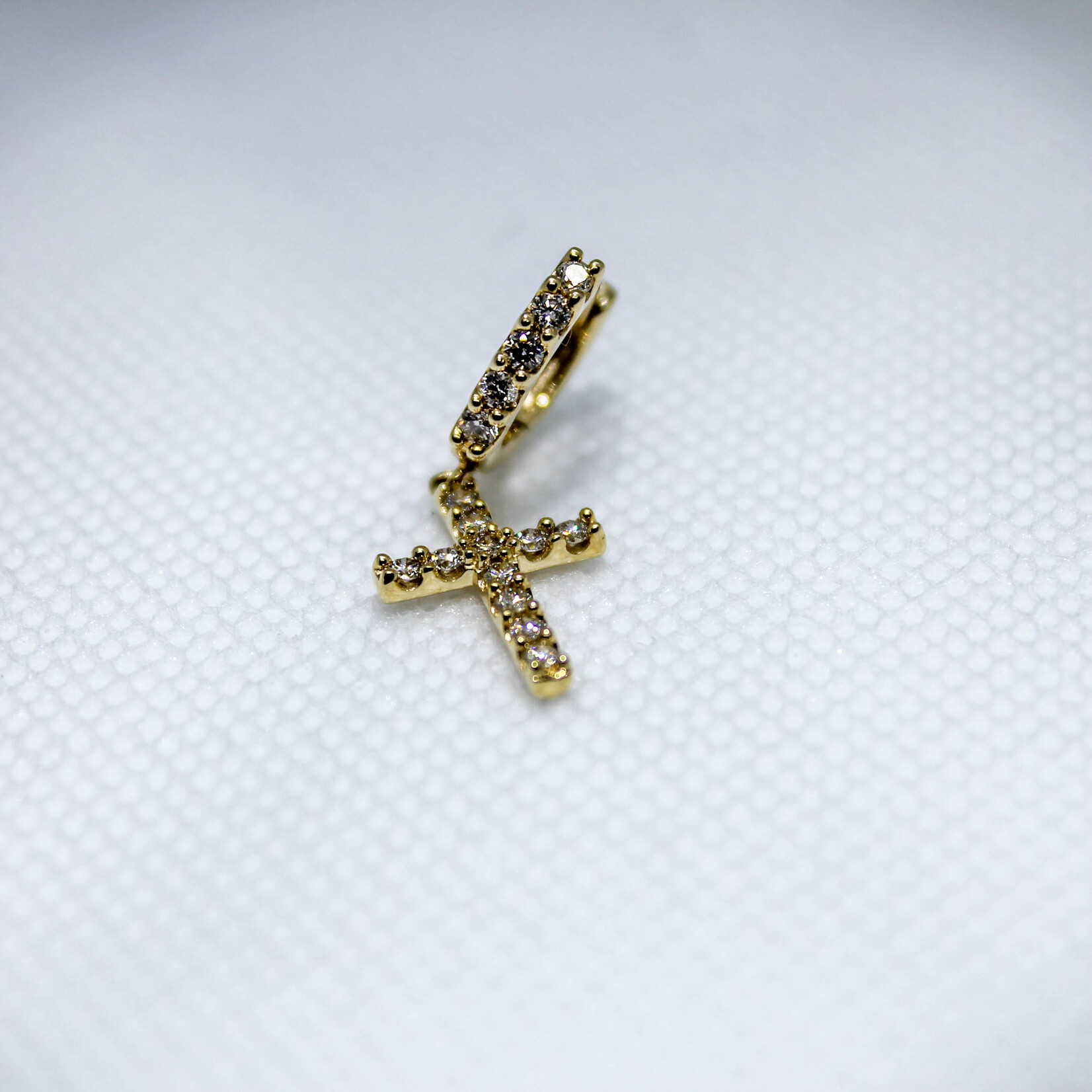 14k Earrings 14k yg .37ct cross