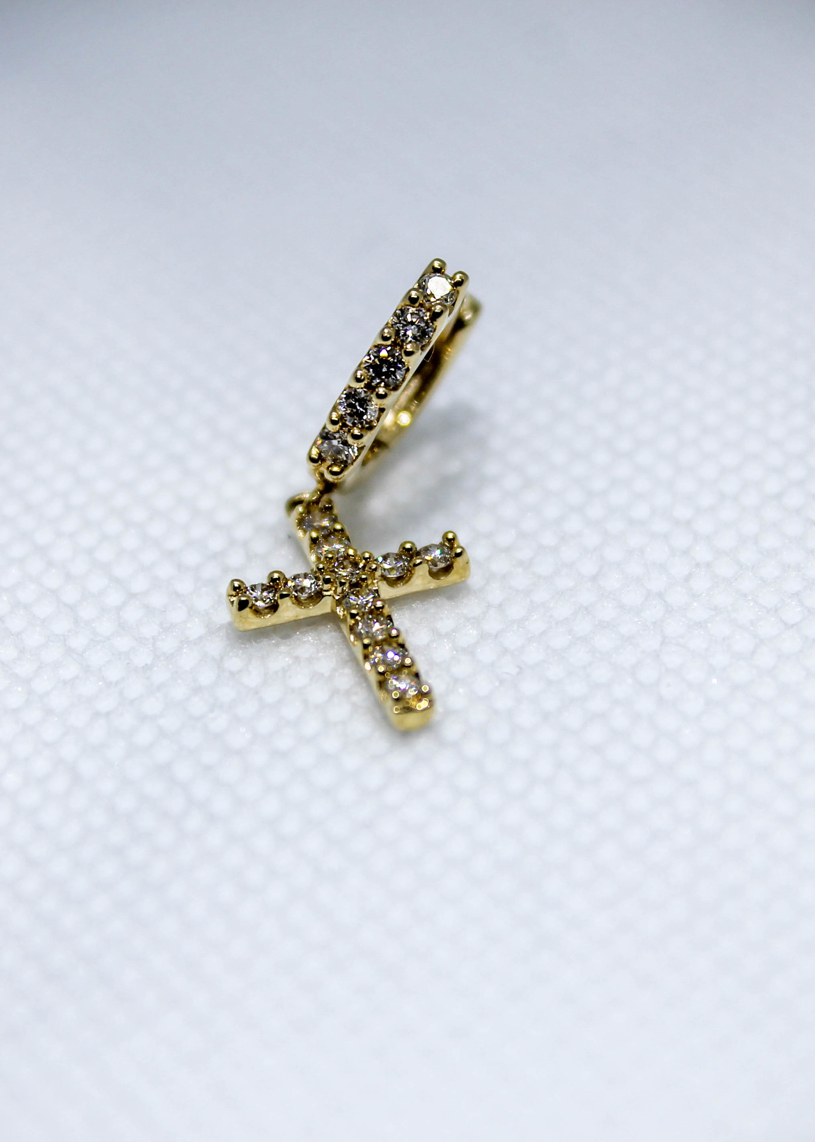 14k Earrings 14k yg .37ct cross