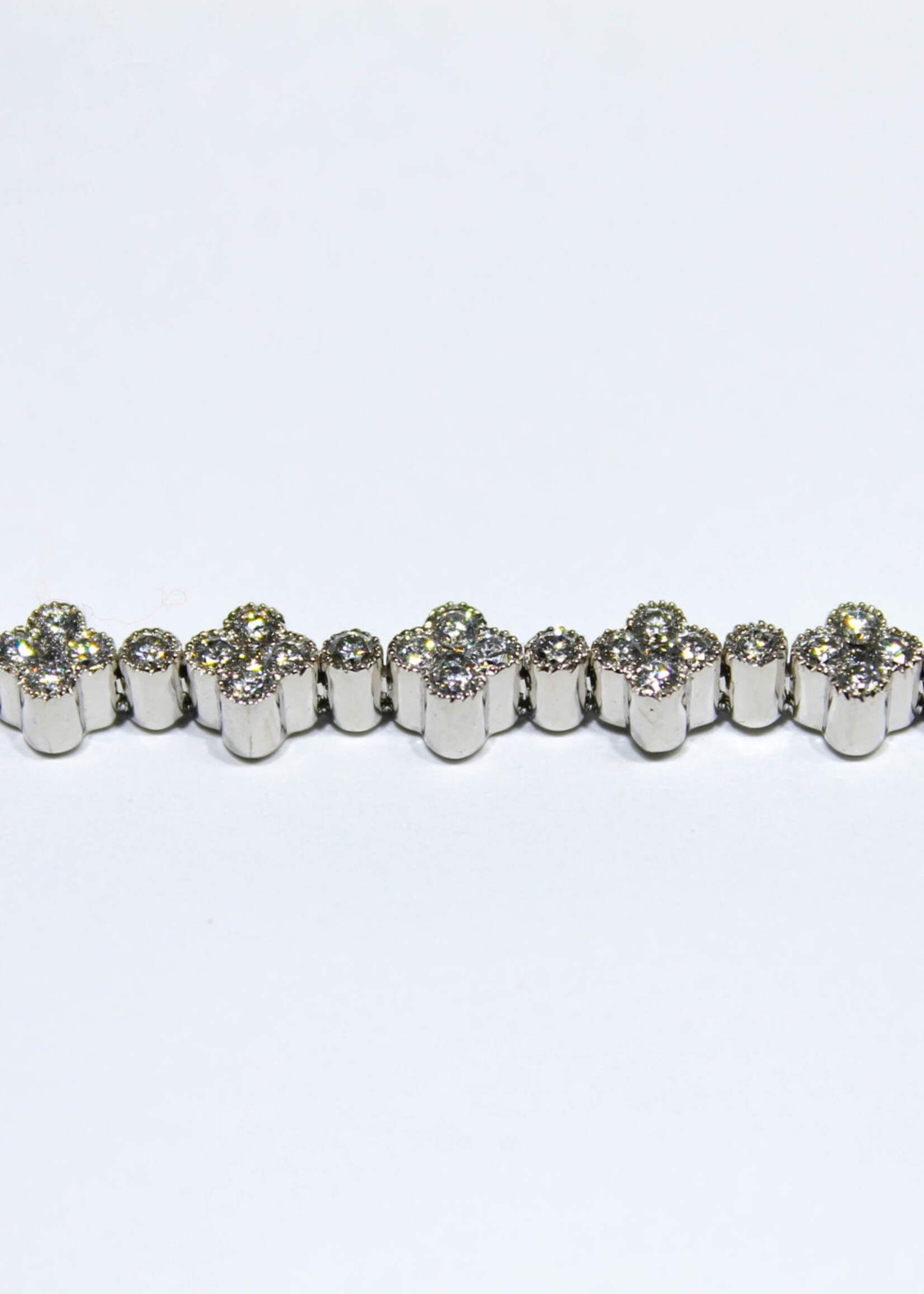 14k Bracelets 14k wg 15.1g 3ct clover #48414