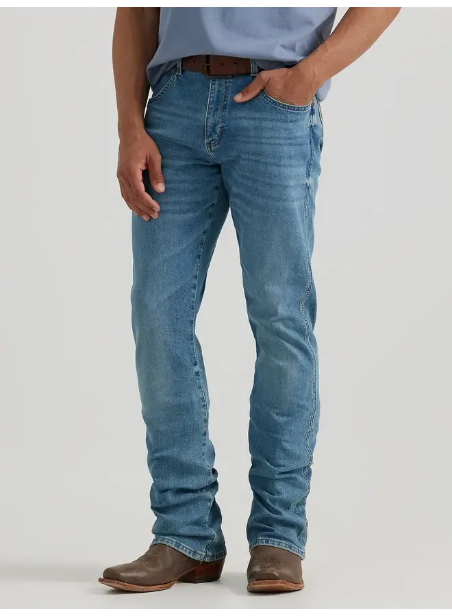 Men's Retro Slim Fit Bootcut Jean in Flintlock