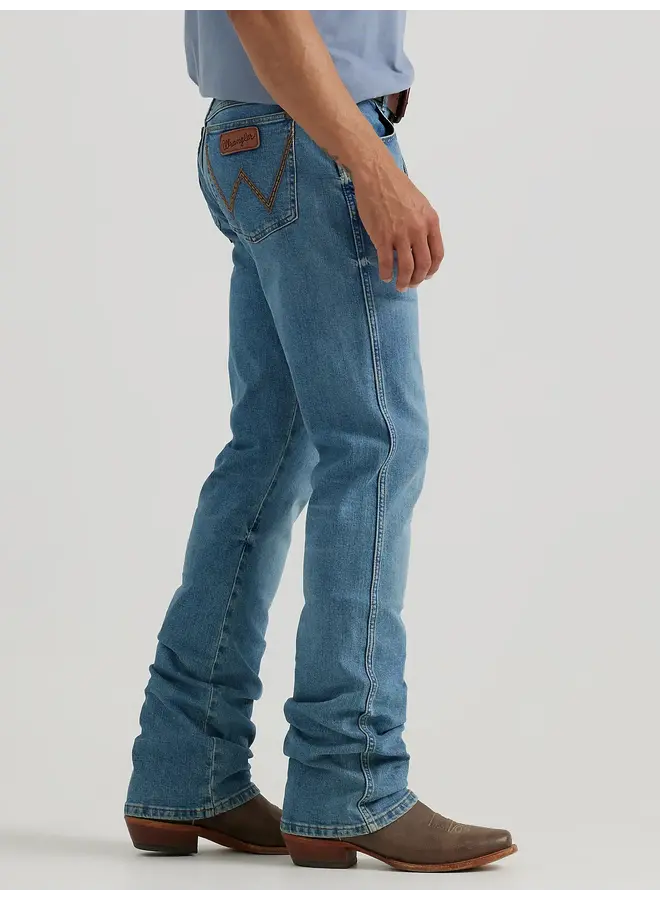 Men's Retro Slim Fit Bootcut Jean in Flintlock