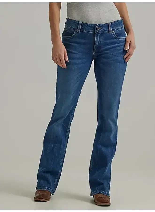 Retro Mae Mid-Rise Bootcut Jean in Isabela
