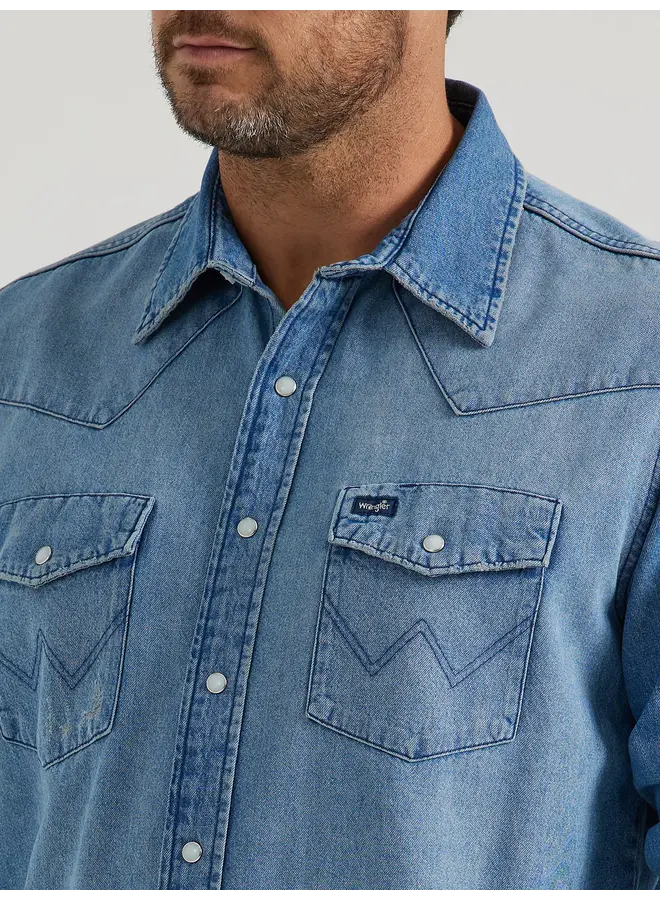 Men's Vintage-Inspired Western Snap Workshirt in Medium Blue