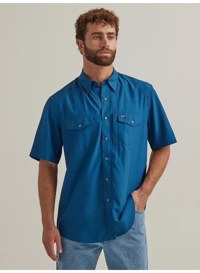Performance Snap Solid Short Sleeve Solid Shirt