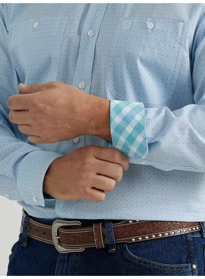 Men's George Strait Long Sleeve Two Pocket Button Down Shirt in Fog Blue Dot
