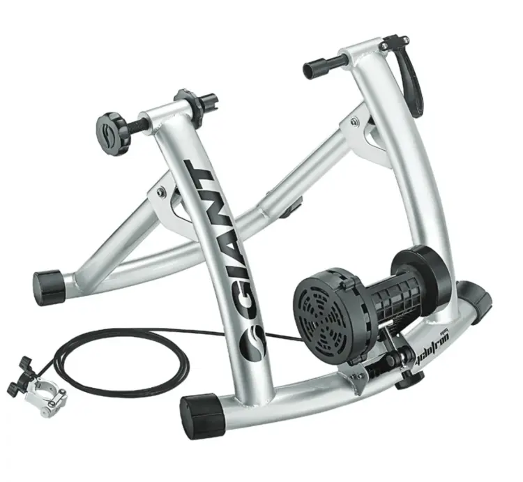 Giant Stands  Trainers Cyclotron Mag