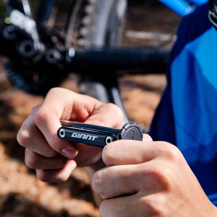 Giant Clutch crank Storage