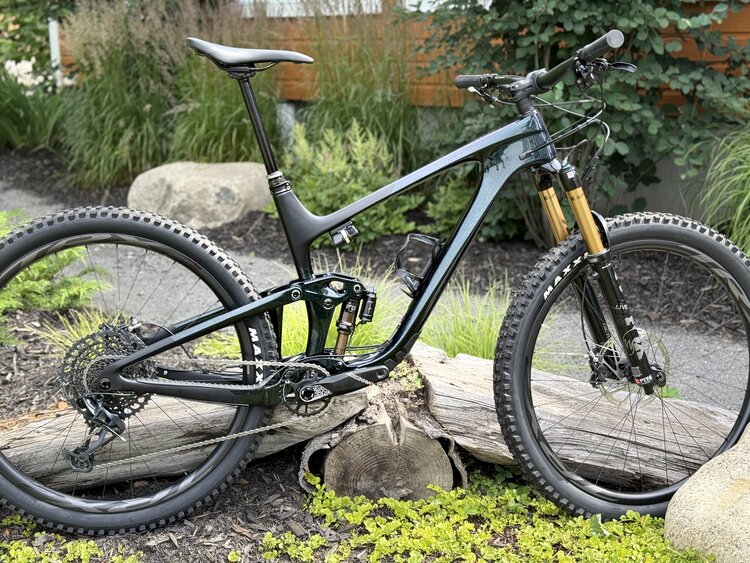 Giant  (DEMO) Trance X Advanced Pro 29 1 L Starry Night