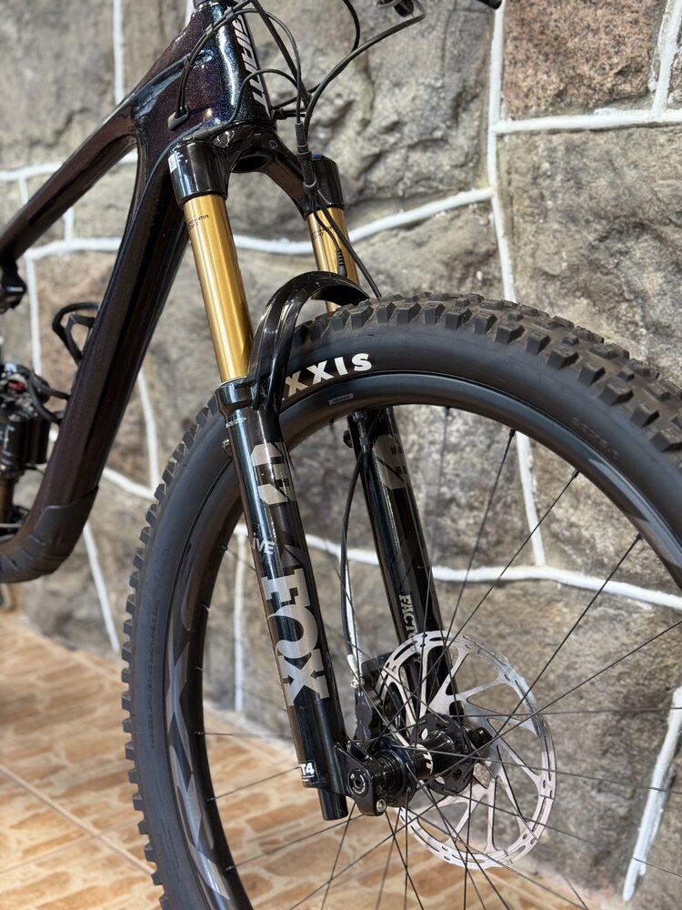 Giant  (DEMO) Trance X Advanced Pro 29 1 L Starry Night