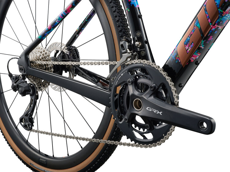 Giant 26 Revolt Advanced 0-SE M Radio Spectrum