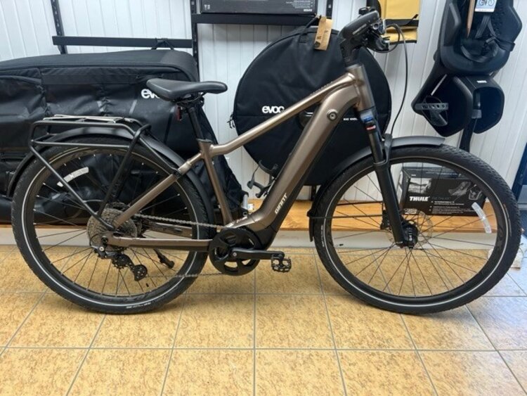 Giant Demo Explore E+ Pro