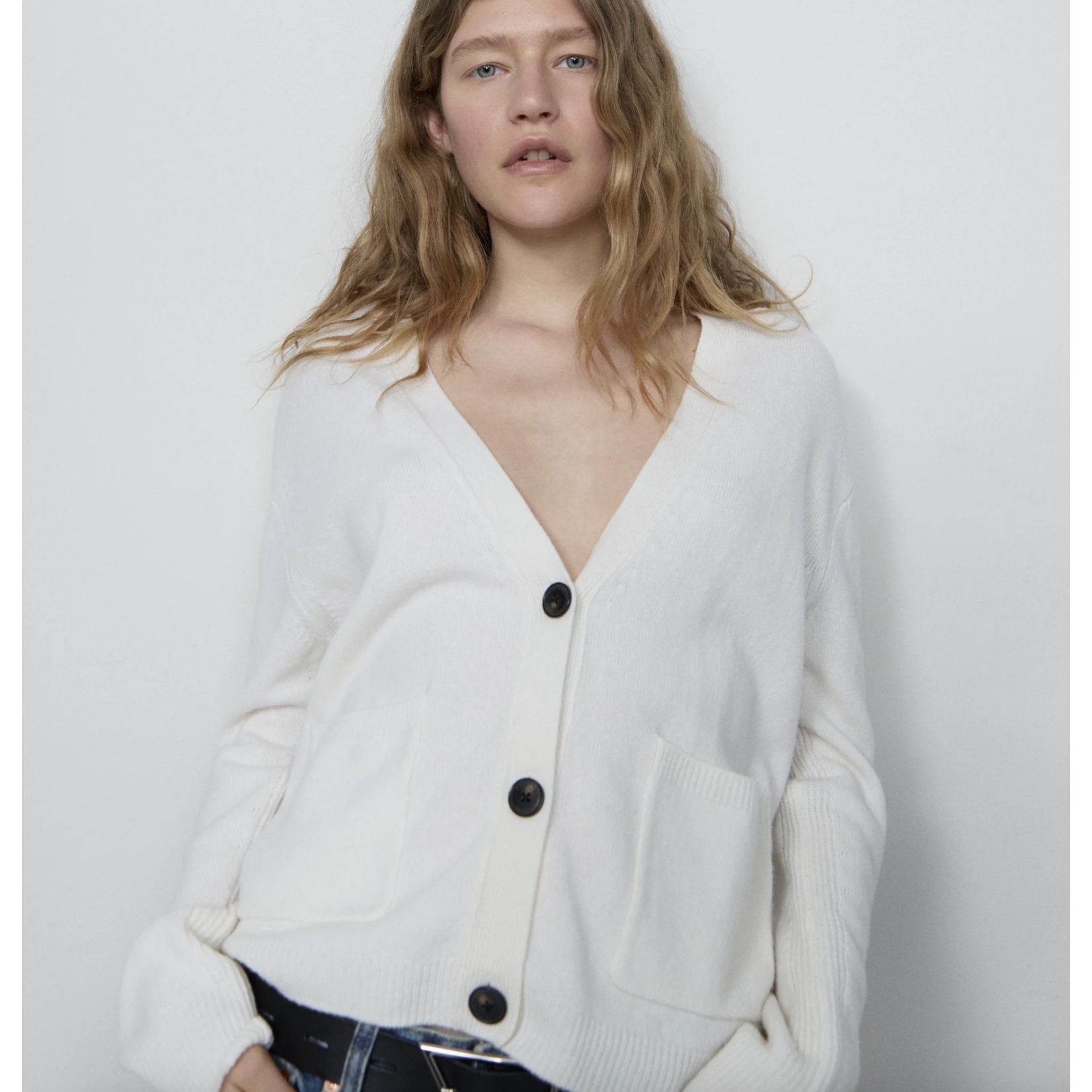 Closed V-Neck Cardigan