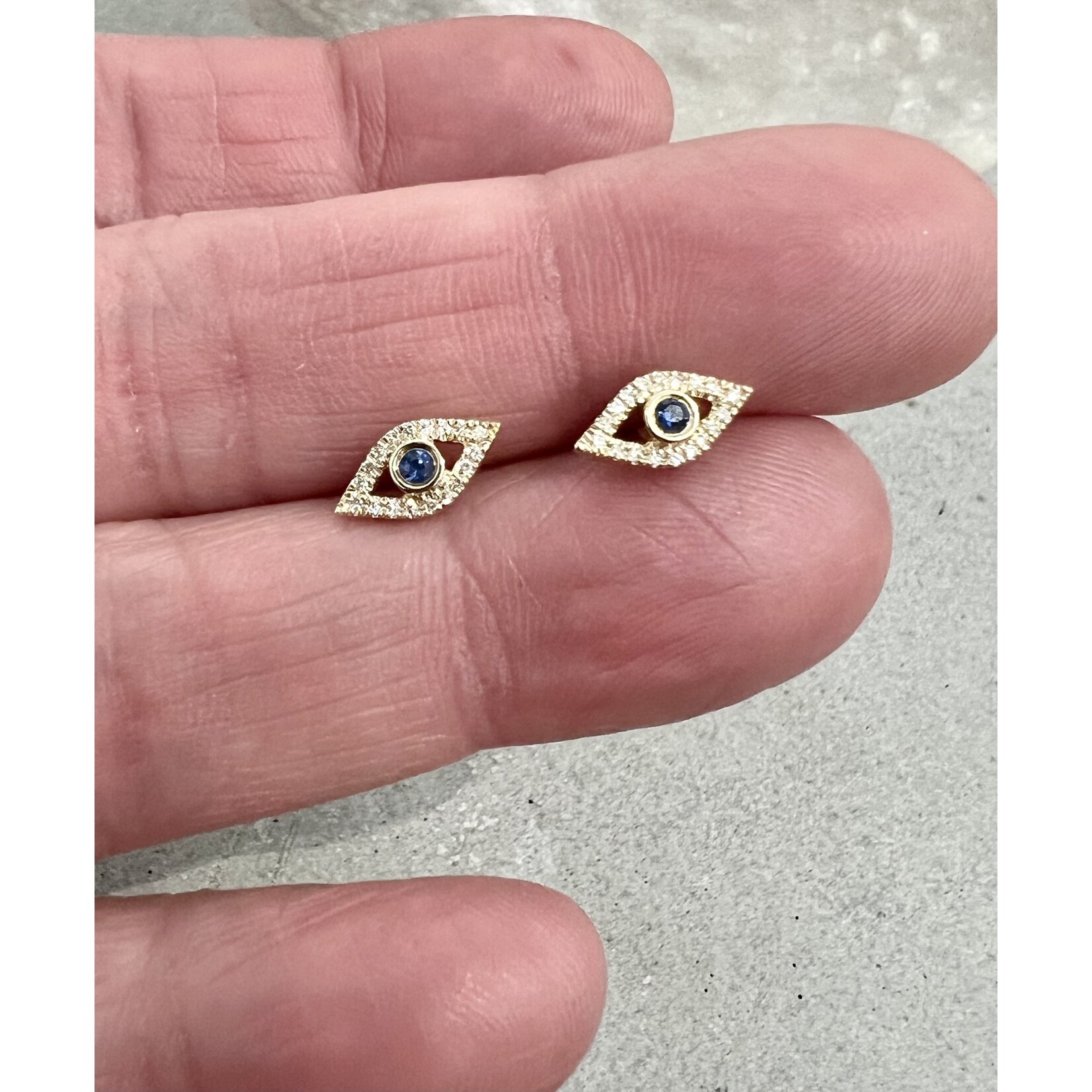 Andi Alyse 14k Yellow Gold, Blue Sapphire & Diamond Eye Stud Earrings