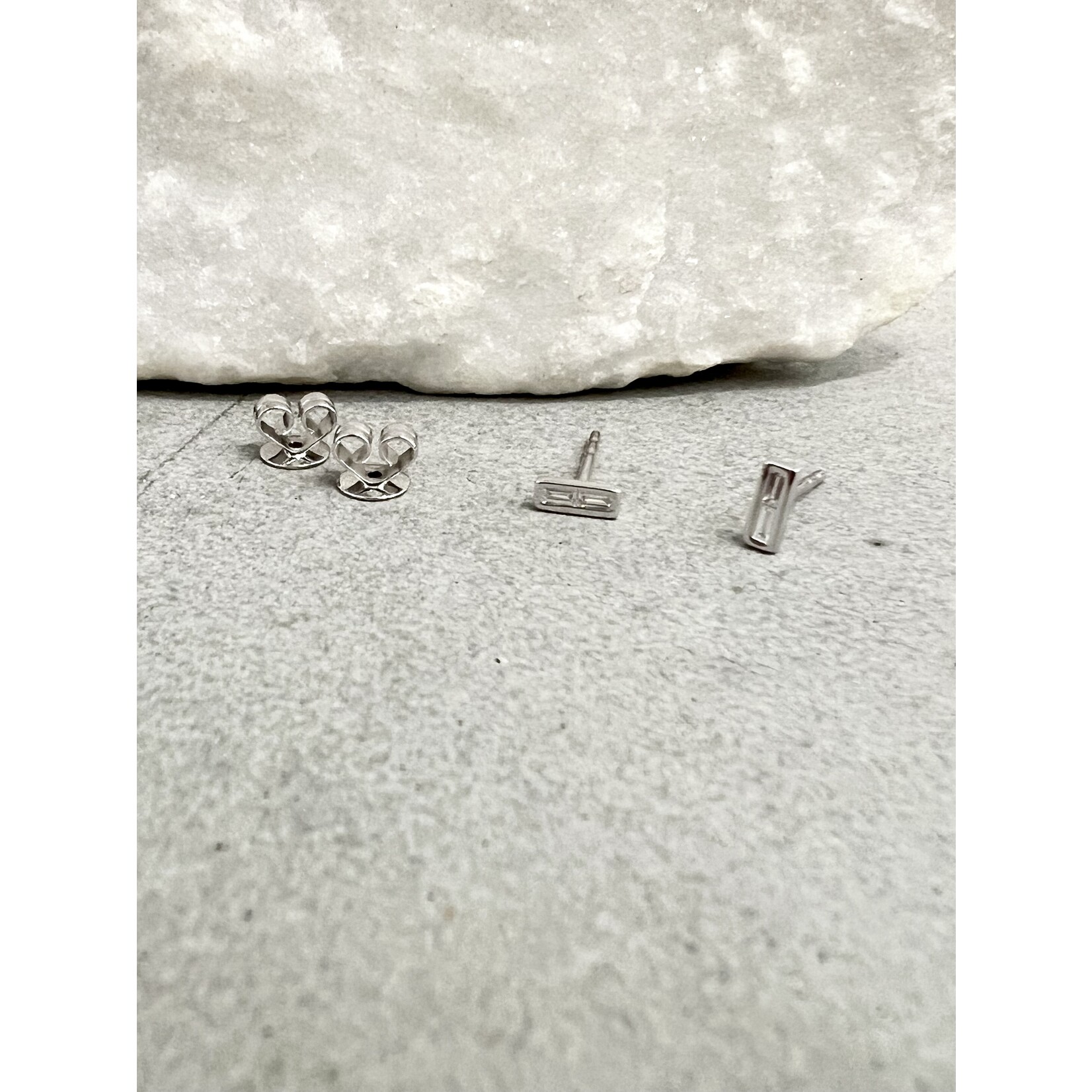 Andi Alyse 14k White Gold Baguette Diamond Bar Earrings