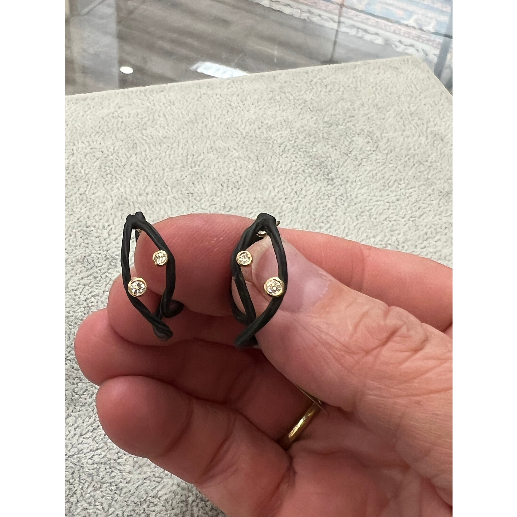 Sarah Graham Metalsmithing Clover Small Double Hoop Earrings with Diamonds (0.16ct)
