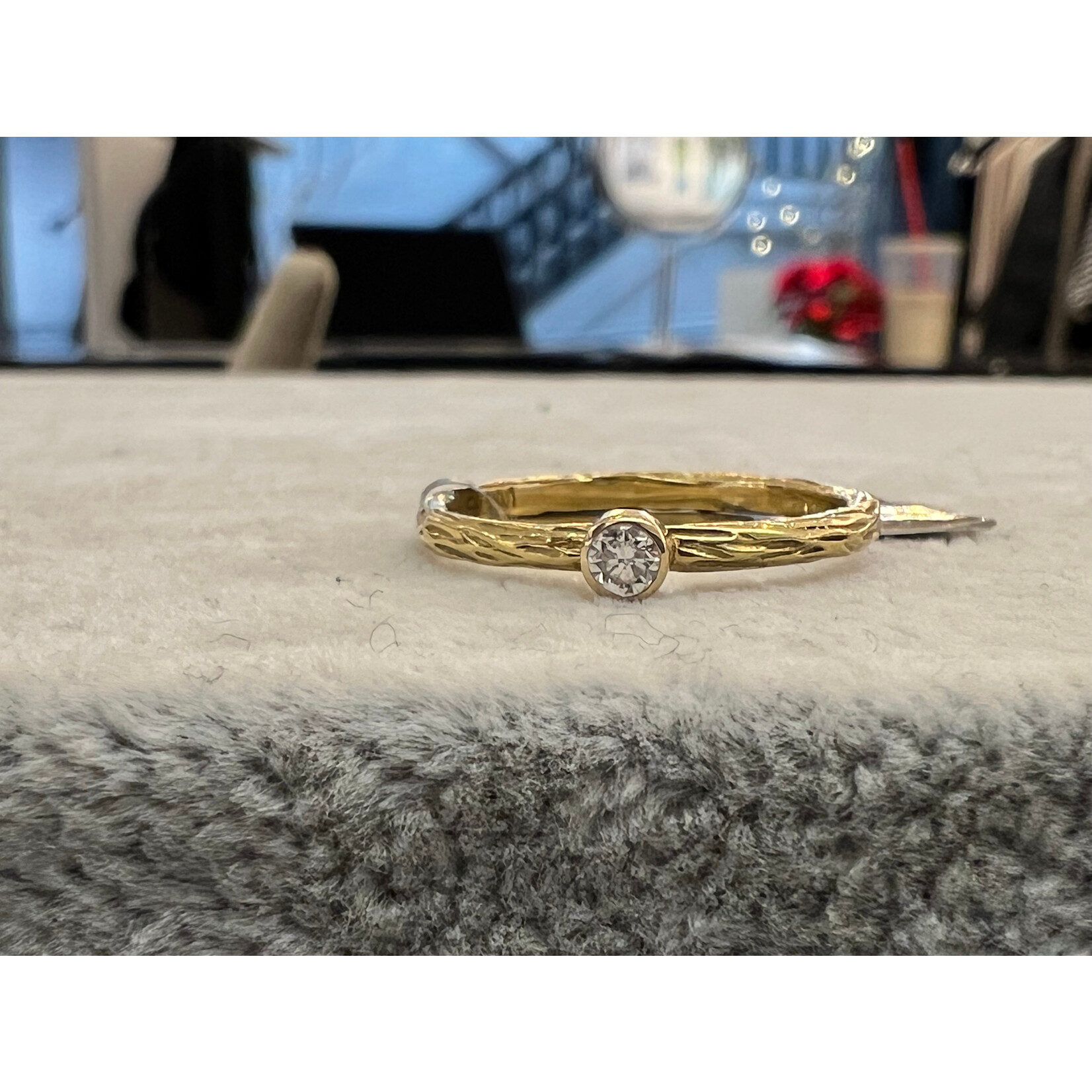 Sarah Graham Metalsmithing 18k Yellow Gold Pebble Stacking Ring with White Diamond