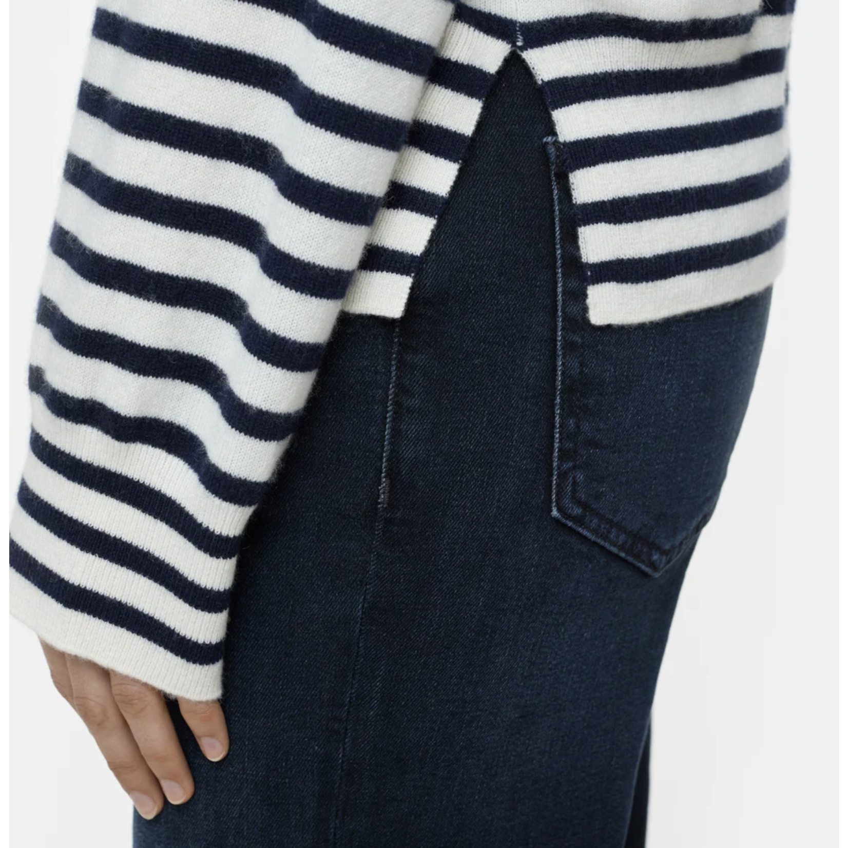 Closed Striped Crewneck Longsleeve