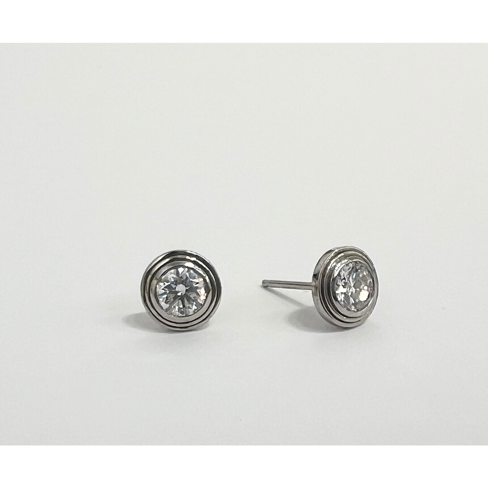 Perfect Jewel Heist 14K White Gold & LAB Grown Diamond Double Bezel Stud Earrings 1.97ct