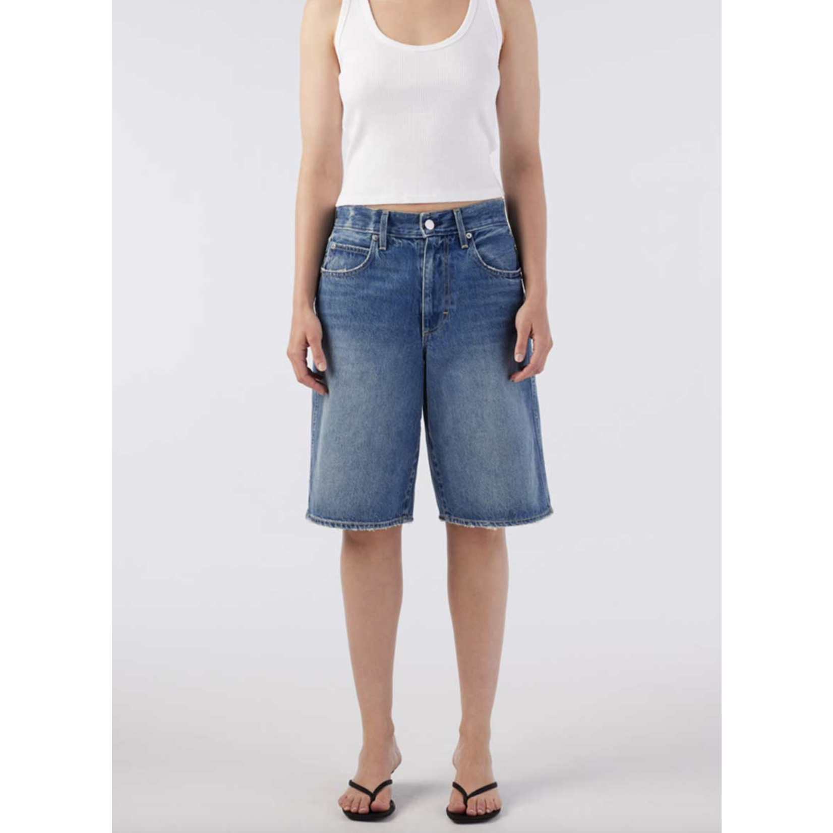 AMO Laura Short