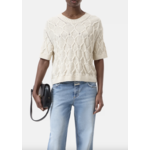 Closed Short-Sleeved Knitted Jumper