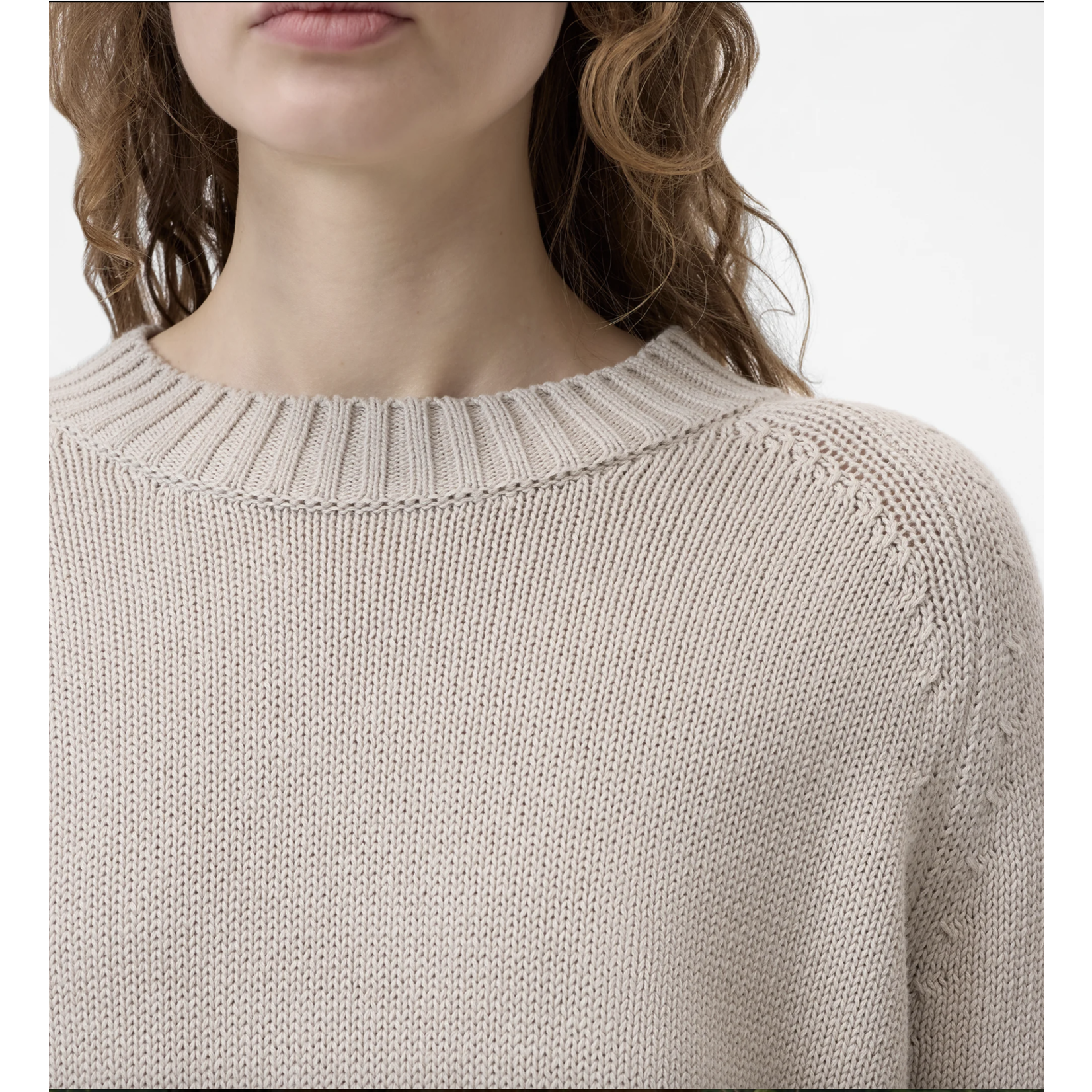 Closed Knitted Jumper Long-Sleeve