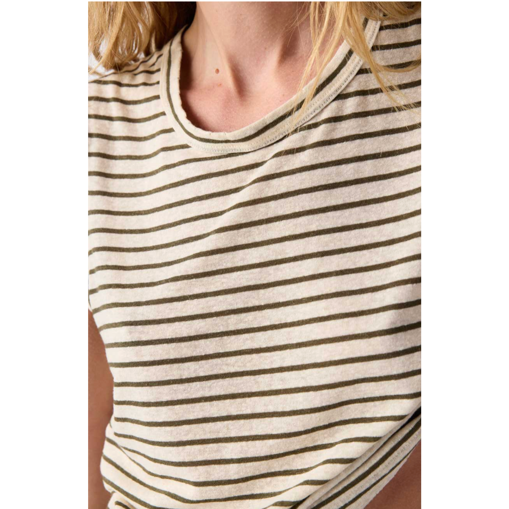 AMO Sleeveless Love Tee