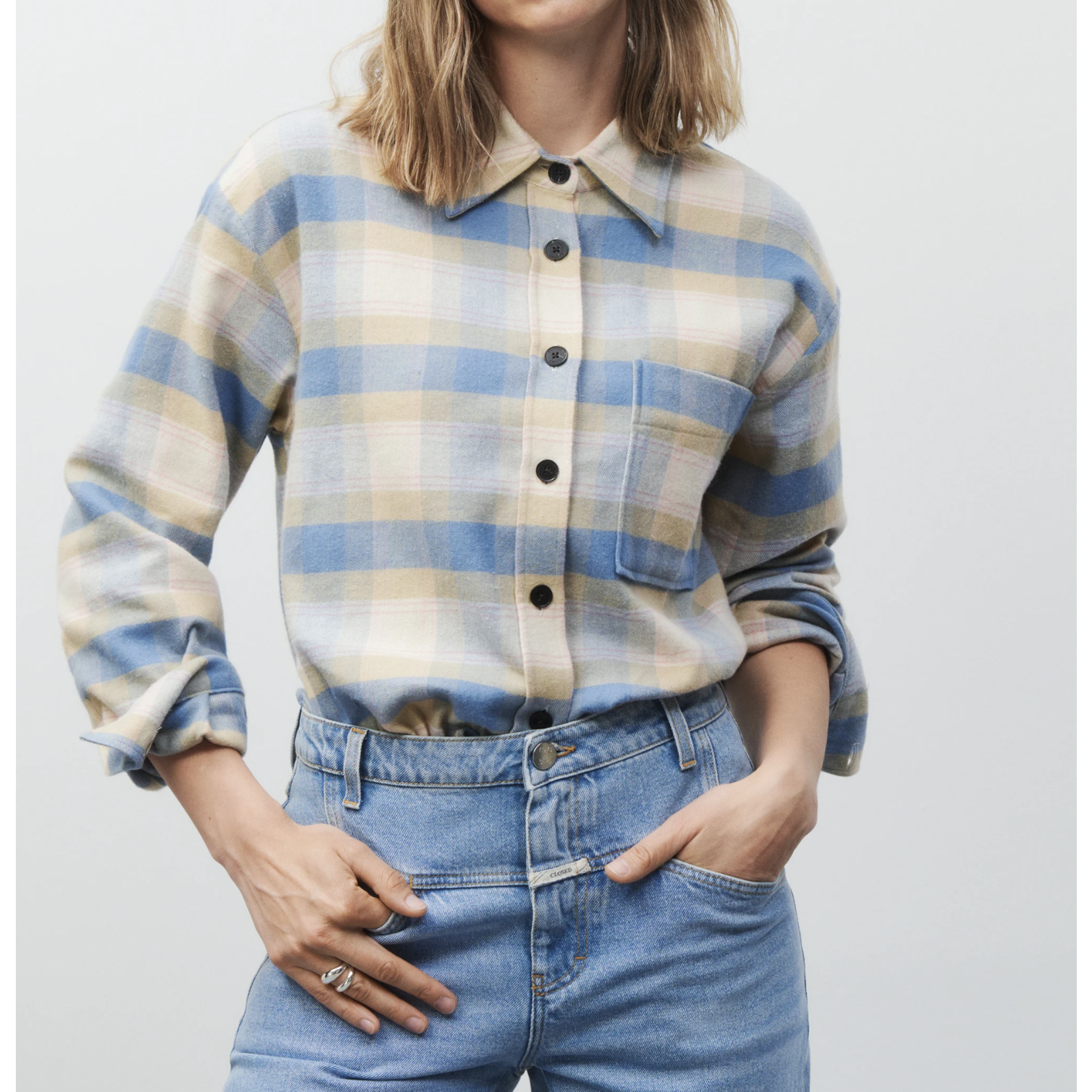 Closed Cropped Oversized Shirt