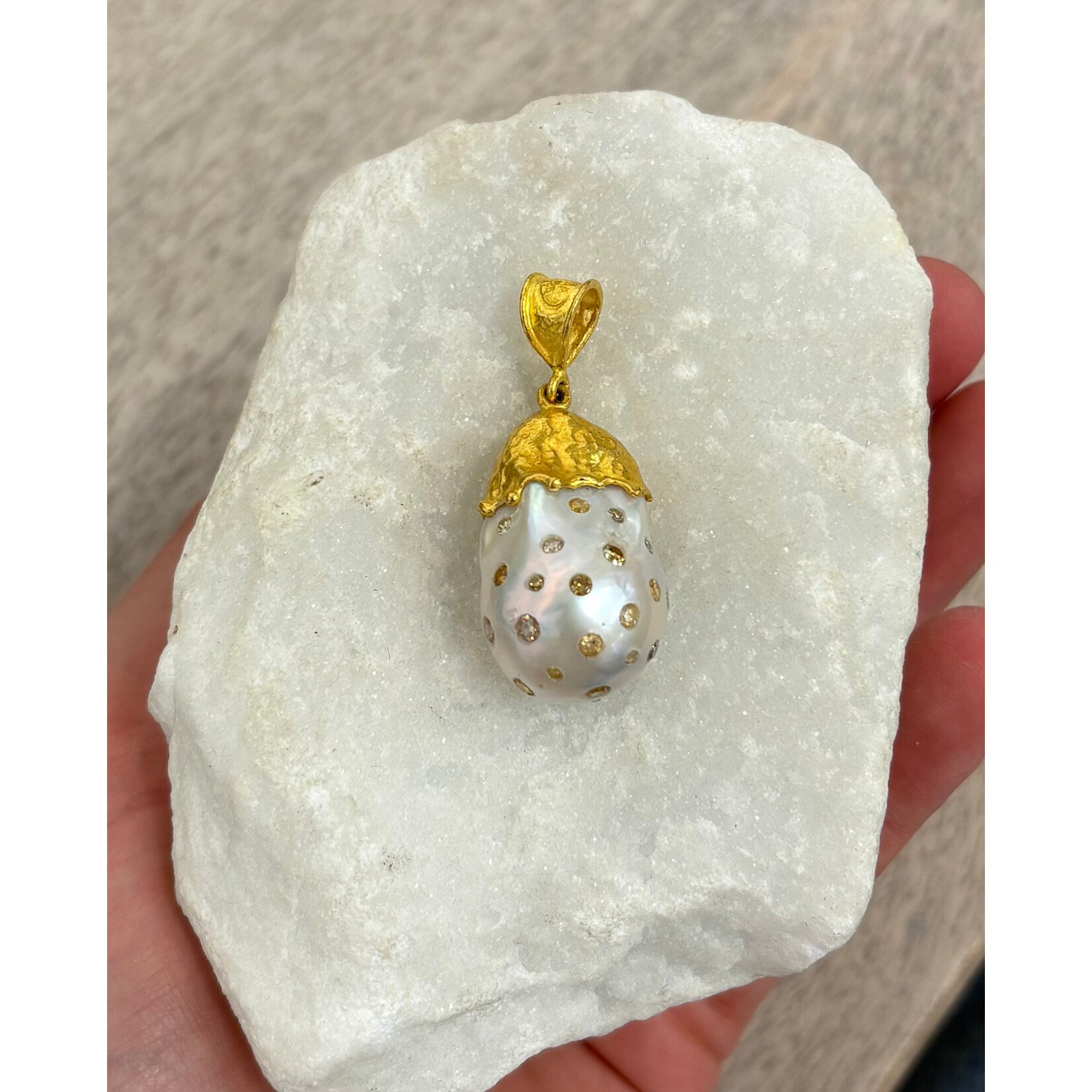 ARA Collection 24k Baroque Pearl Pendant with Scattered Diamonds