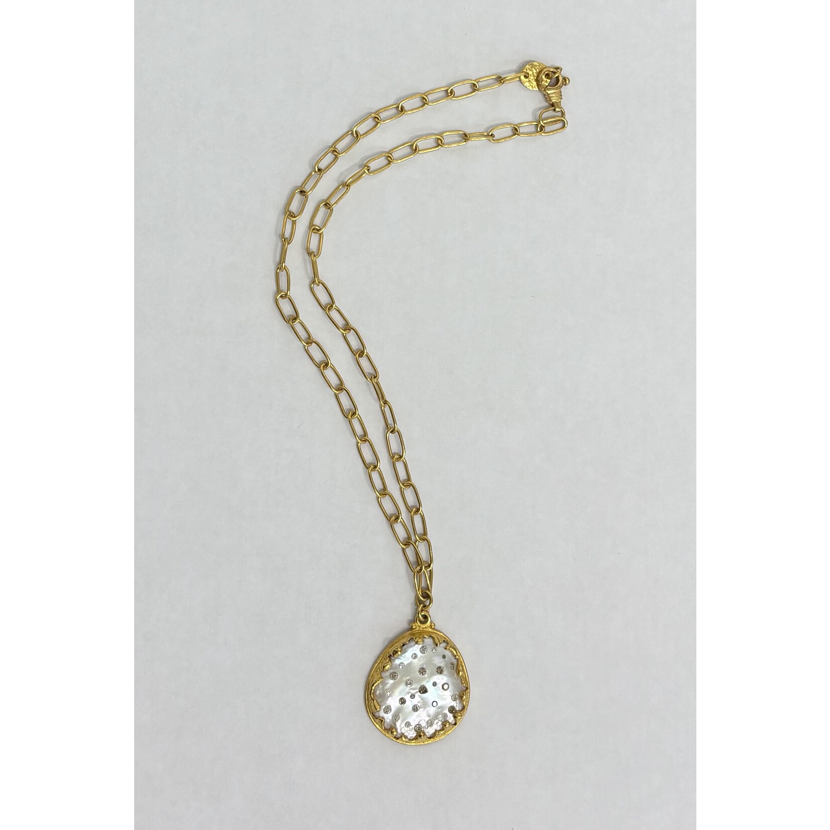 ARA Collection 24k Gold Large Disc Pearl & Scattered Diamond Necklace