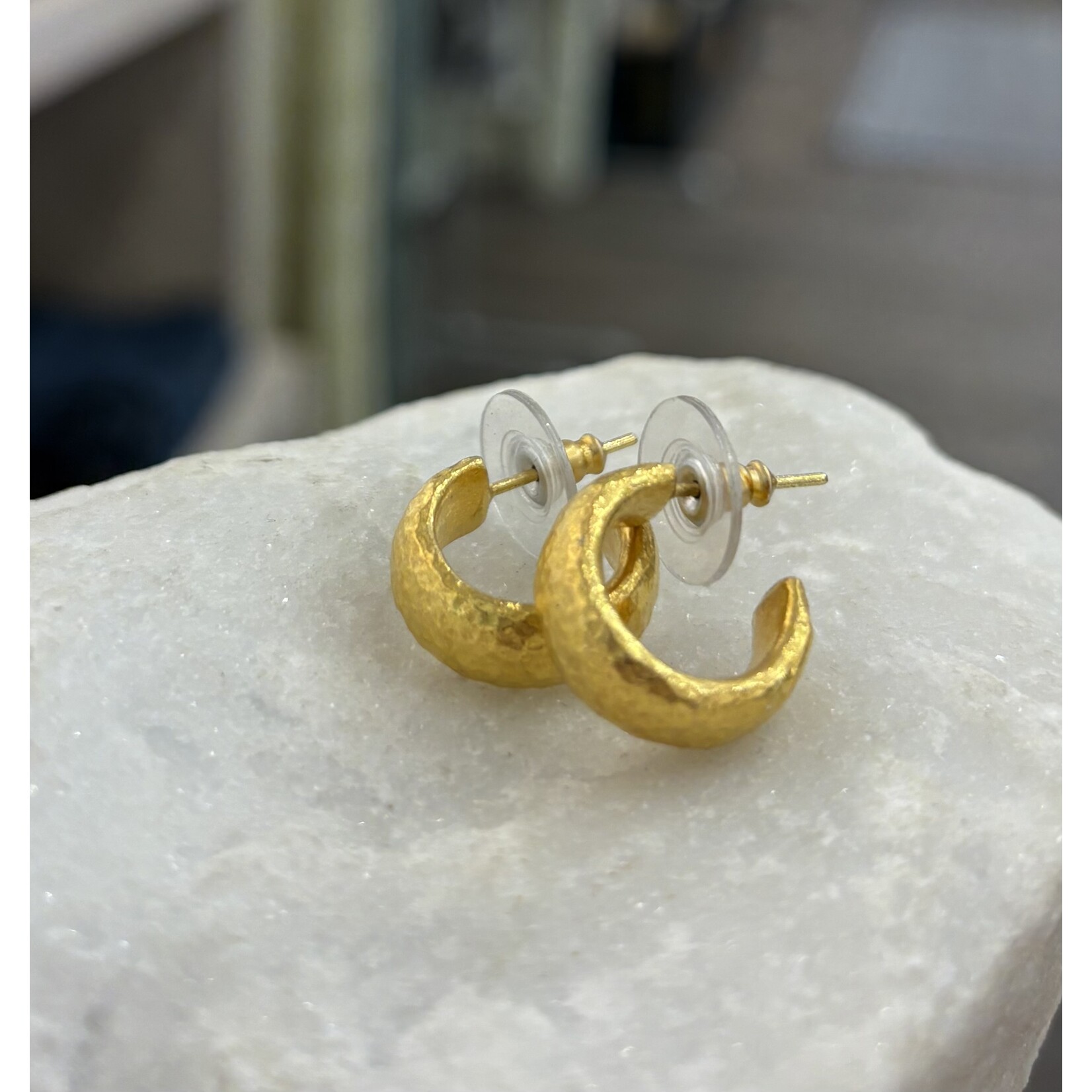 ARA Collection Small 24k Gold Classic Hoops