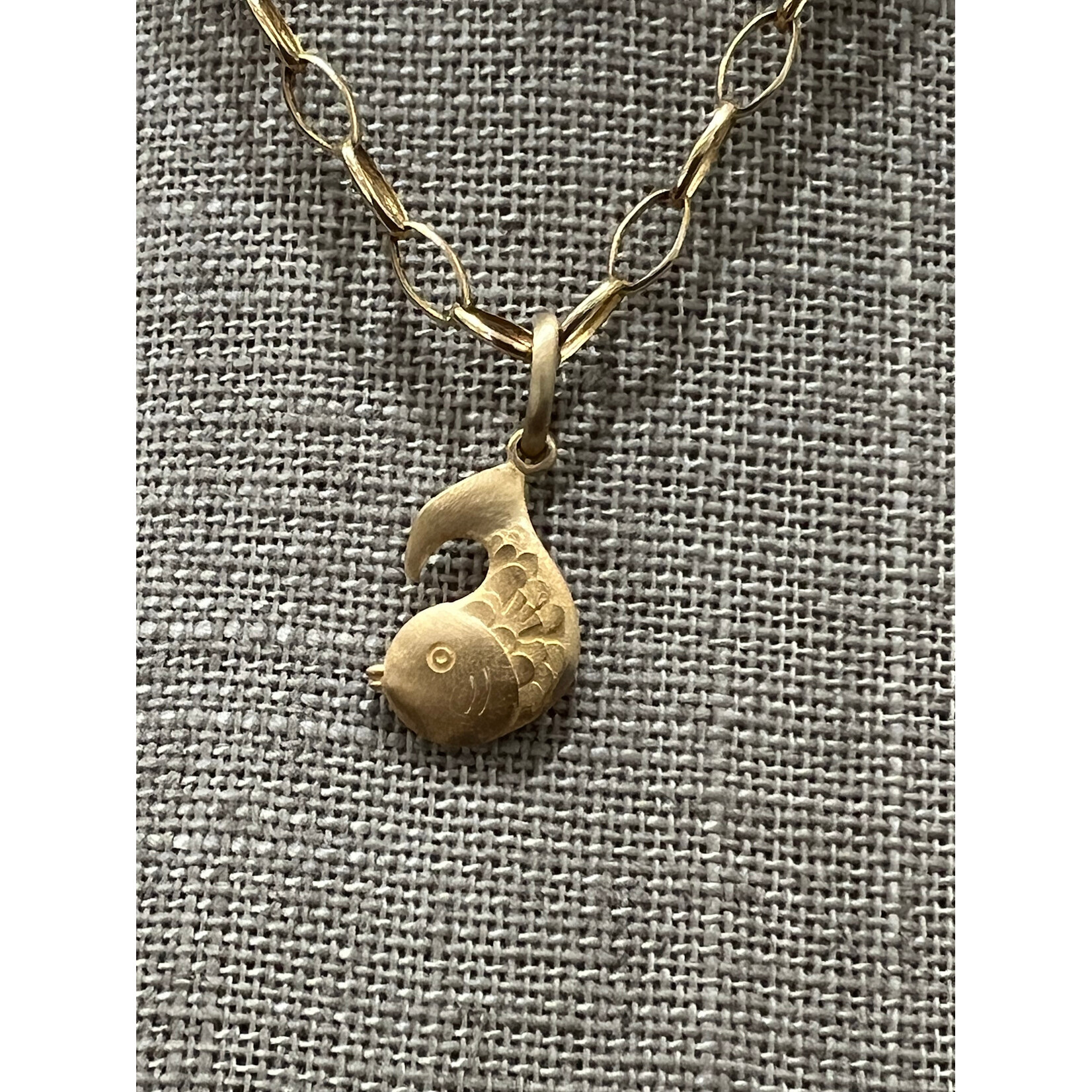 Kelly O'Donovan Fortunate Fish Charm Pendant, 18k