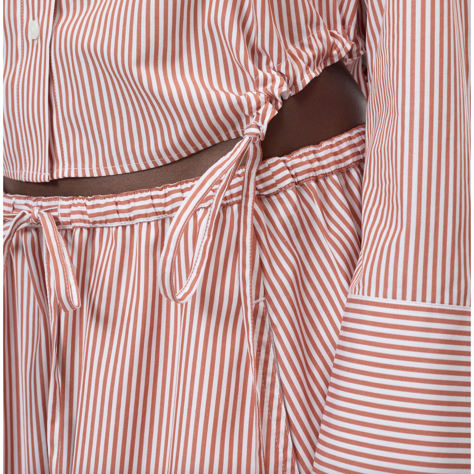 Closed Gathered Shirt