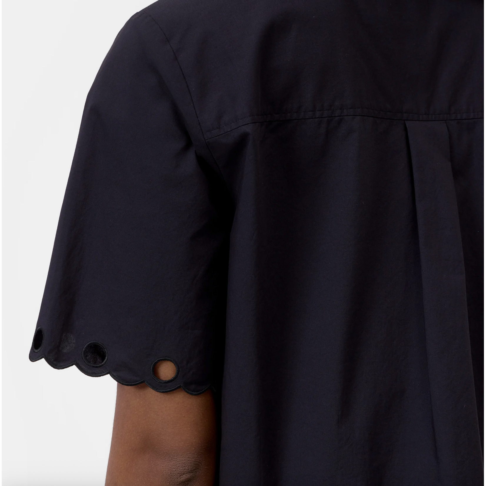 Closed Short Sleeve Shirt