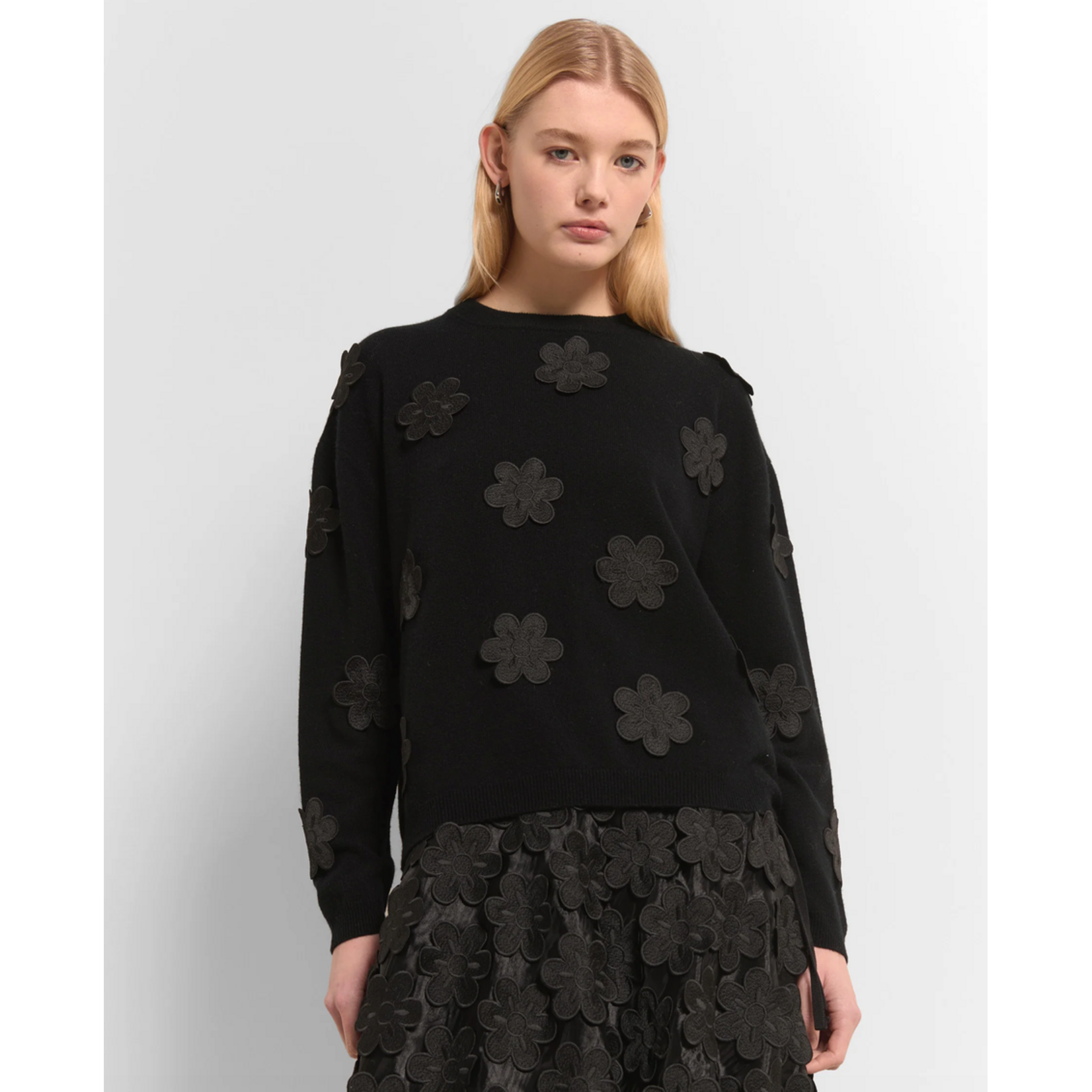 Beatrice Sweater with Flower Appliques