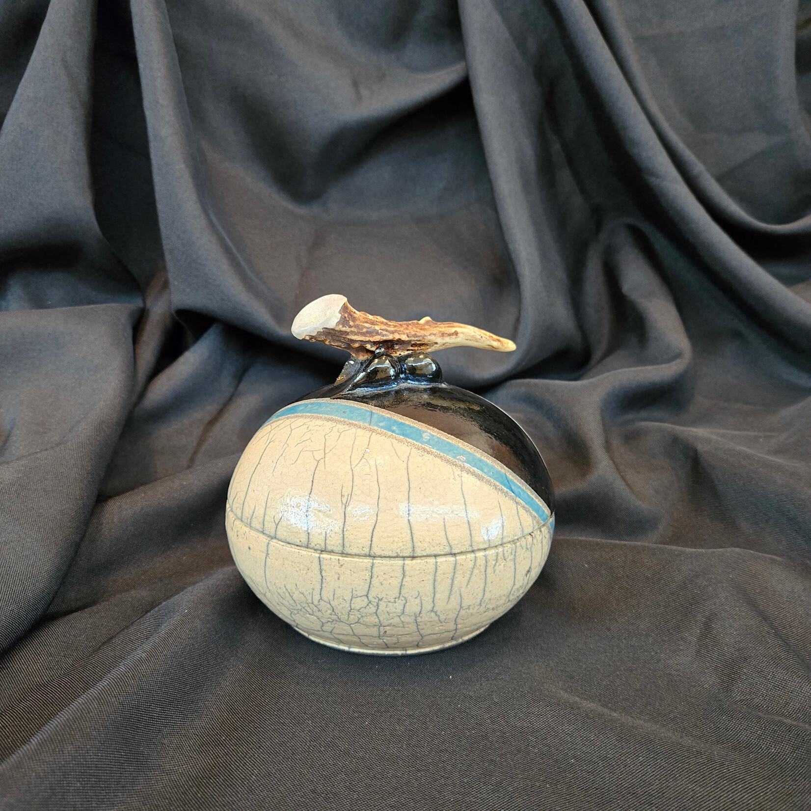 STE Antler bowl with lid