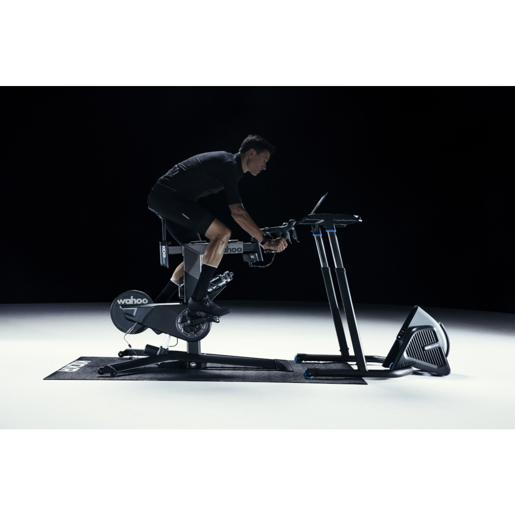 Wahoo Wahoo KICKR BIKE Indoor Smart Bike v2