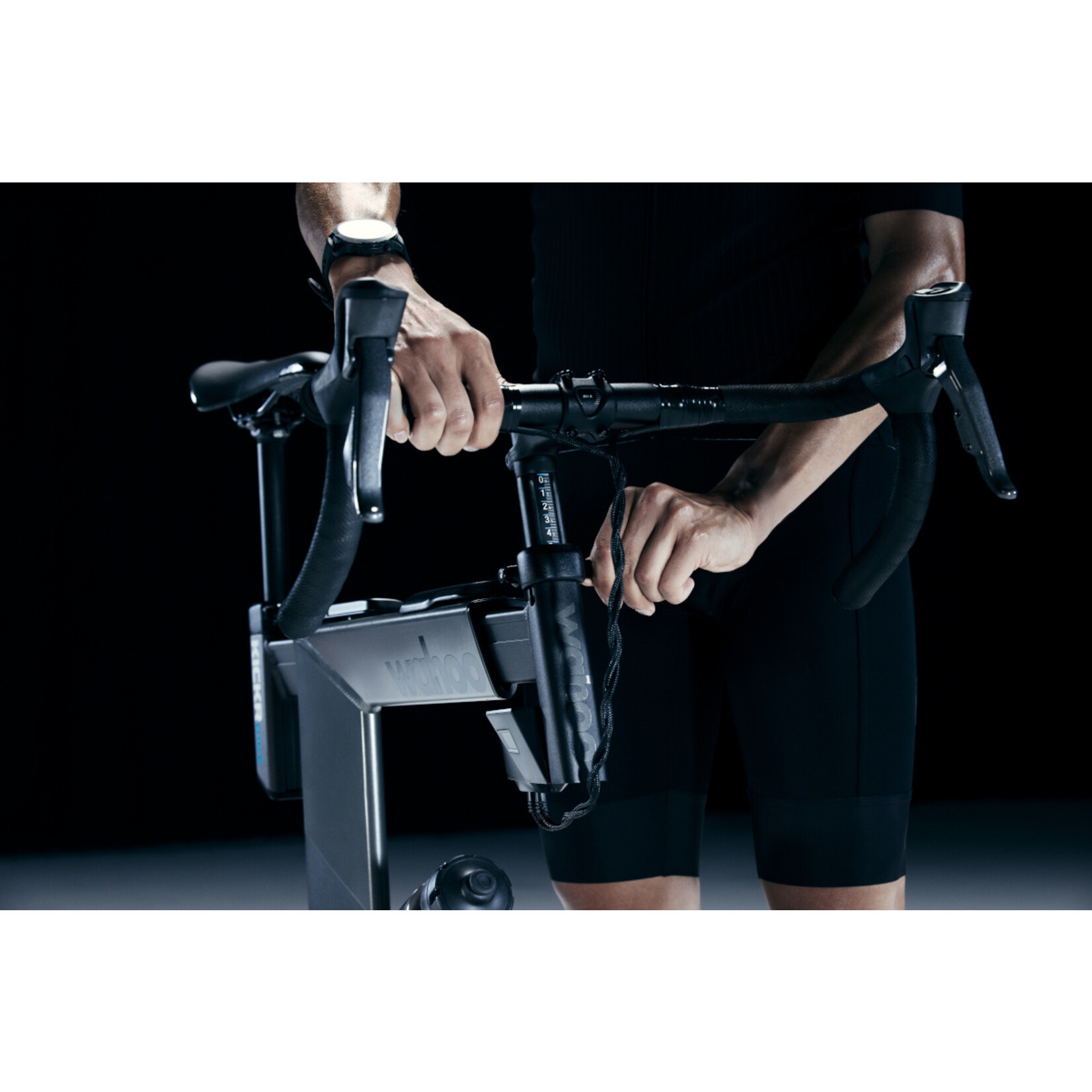 Wahoo Wahoo KICKR BIKE Indoor Smart Bike v2