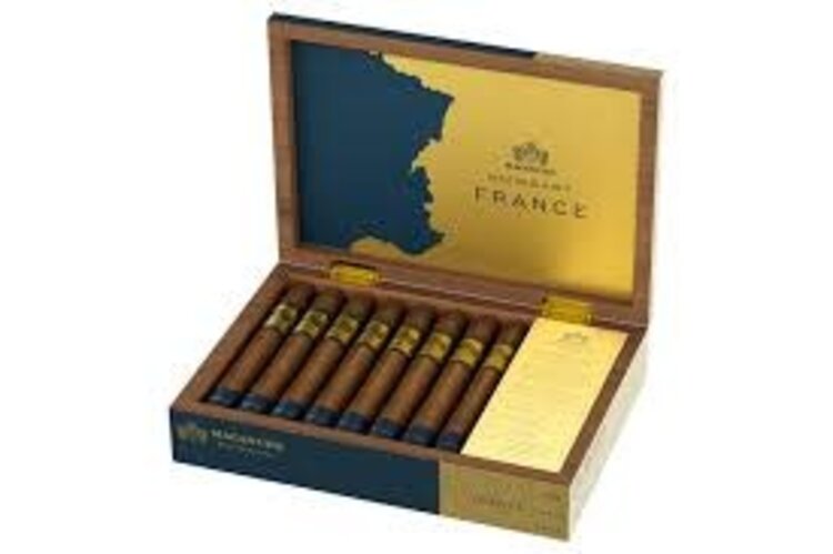 MACANUDO EMISSARY FRANCE MACANUDO EMISSARY FRANCE PERFECTO 16 CT. BOX
