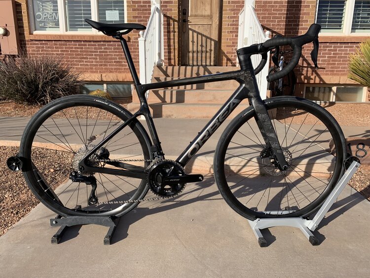 Orbea 2023 Orbea Orca M30i - Shimano 105 Di2 2x12 -