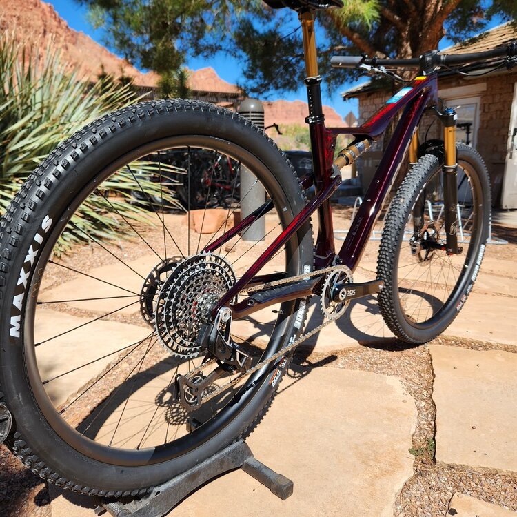 Orbea 2024 Orbea Oiz M-LTD XX Transmission Eagle AXS -