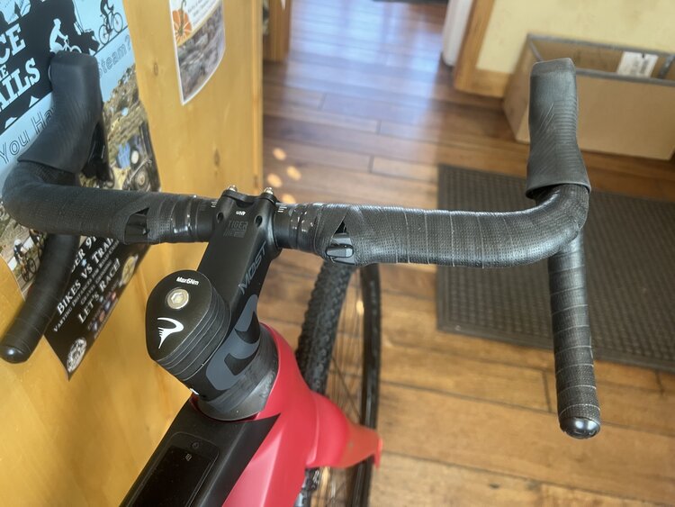 Pinarello Pinarello Nytro Gravel E7 Force AXS 28mph  - Italian Wine