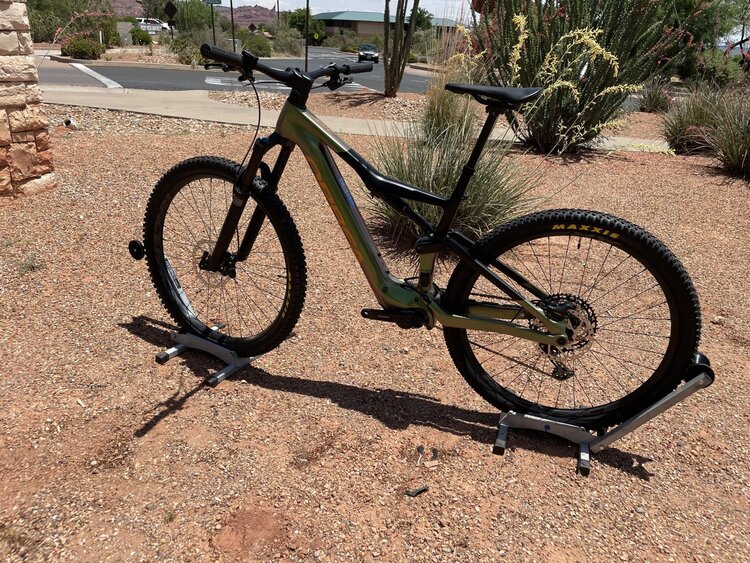 Argon 18 Argon 18 E-119 Tri+ Disc - Kailua Full Moon - Force AXS - Hunt Wheels - Medium