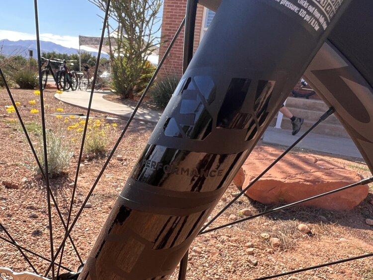 Argon 18 Argon 18 E-119 Tri+ Disc - Kailua Full Moon - Force AXS - Hunt Wheels - Medium