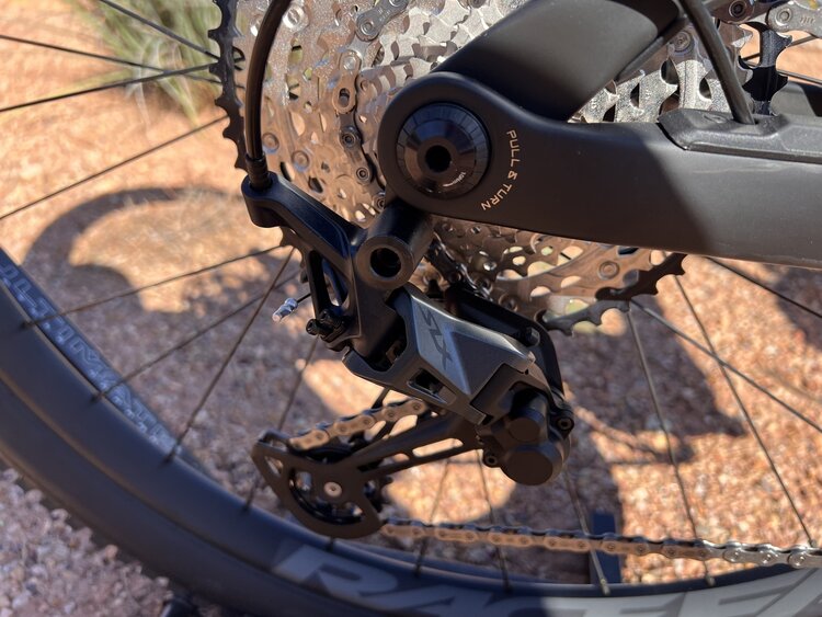 Argon 18 Argon 18 E-119 Tri+ Disc - Kailua Full Moon - Force AXS - Hunt Wheels - Medium