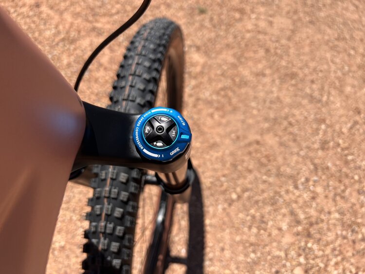 Orbea 2025 ORBEA RISE SL M10 - 630 W-Hr - MEDIUM - Desert Rose Carbon View (Matte)