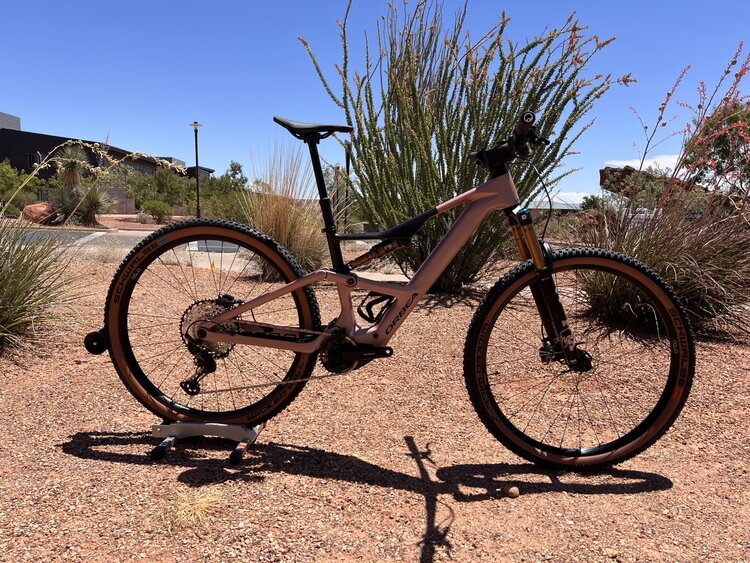 Orbea 2025 ORBEA RISE SL M10 - 630 W-Hr - MEDIUM - Desert Rose Carbon View (Matte)