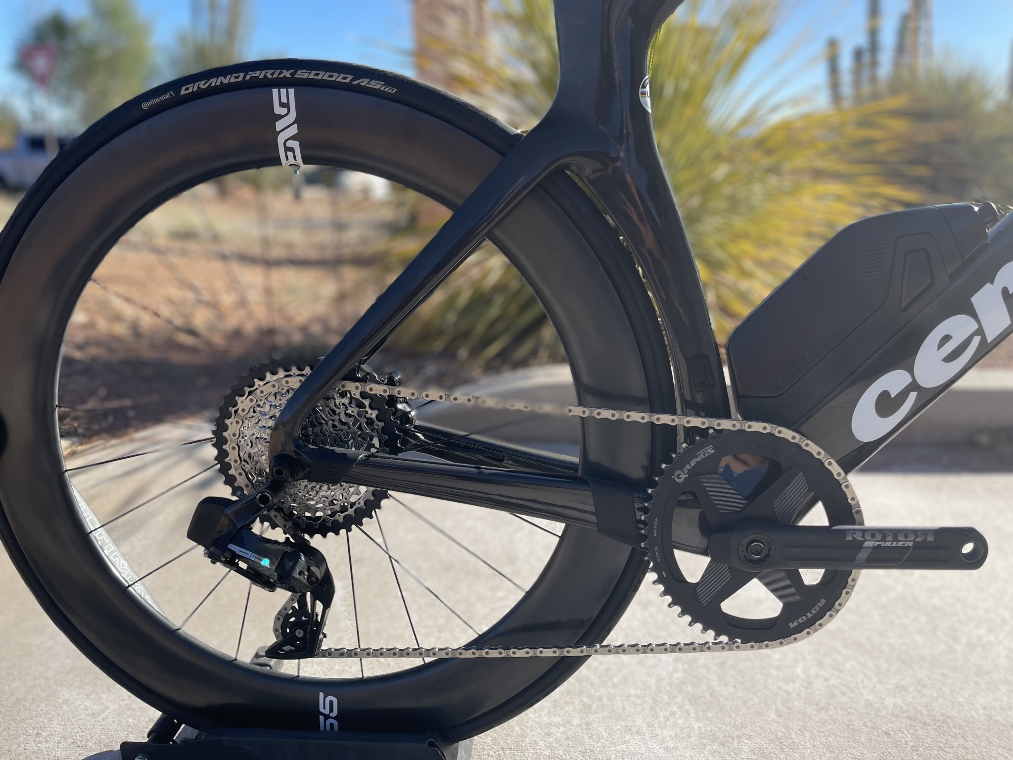 Cervelo P-Series Disc 54cm - SRAM Force / Rival AXS 1x12 Cervelo P-Series Disc 54cm - SRAM Force / Rival AXS 1x12