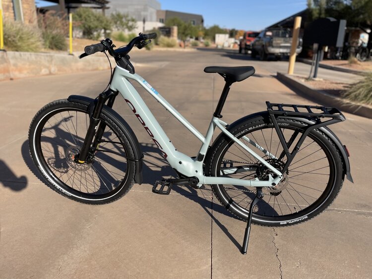 Orbea 2025 - ORBEA KEMEN ADV 30 MID 28mph S Blue Stone (Matte) - Burgundy (Gloss)