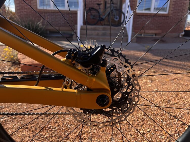 Orbea 2025 - ORBEA RISE LT H20 20mph S Bumblebee Yellow-Black (Matt)