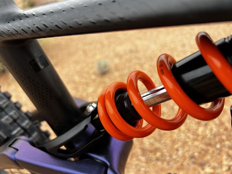 Orbea 2025 - ORBEA RISE LT M-TEAM 630W 20mph LARGE - CUSTOM -  Tanzanite Carbon View - Carbon Raw (Matt)